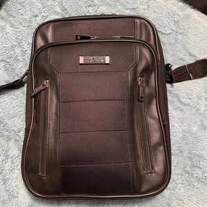 Kenneth Cole Reaction Travel Bag